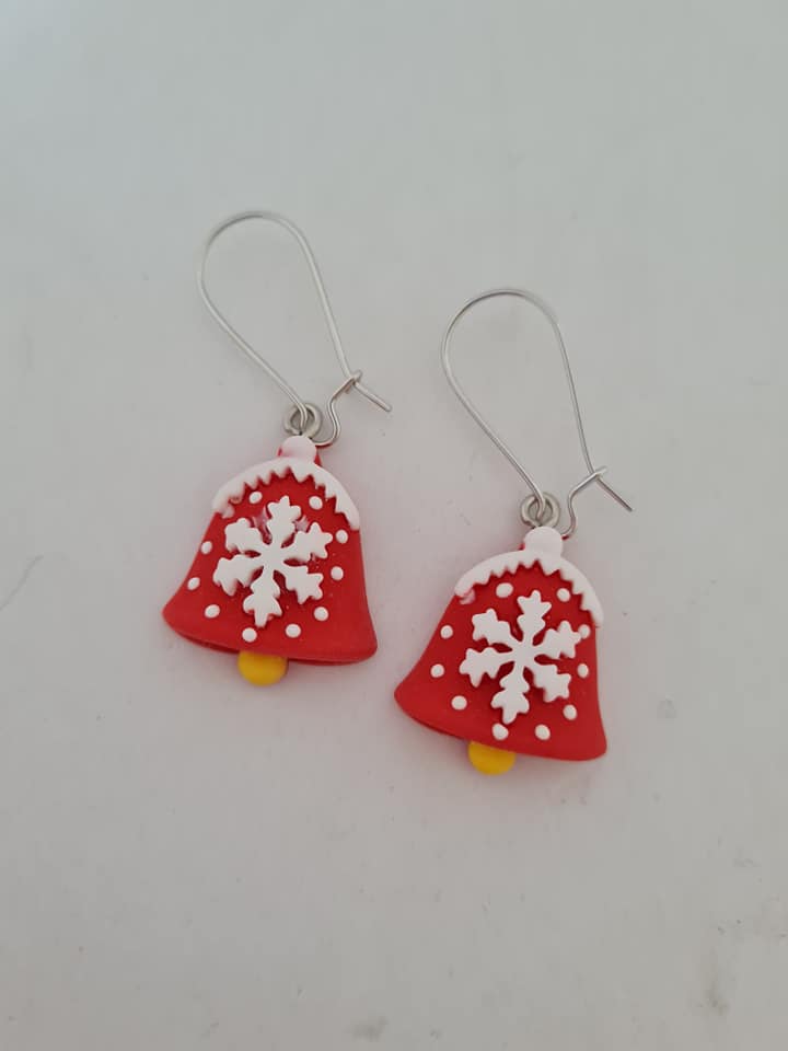 Red Shell Seasonal Charm Earrings - Clip main image 0