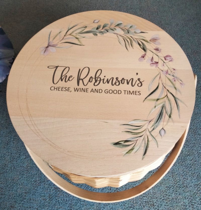 Picnic Basket round wicker Insulated with wood lid ⋆ Spend With Us