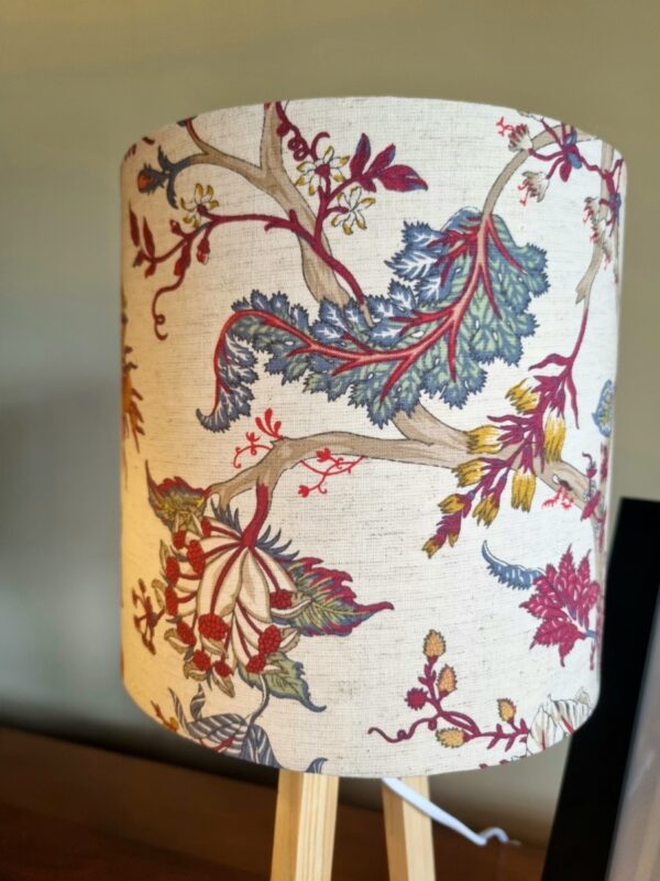 Jacobean lampshade, country style lampshade, classic lampshade ??? Spend