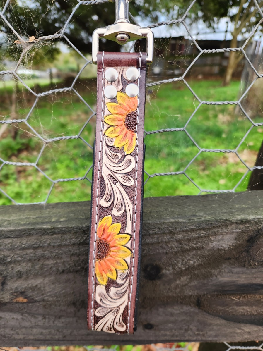 Tooled leather dog collar and lead set sunflower design ⋆ Spend